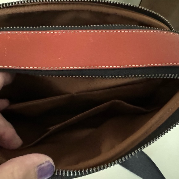 Authentic COACH Peanuts x cross body bag
FREE SHIPPING by Purolator - Picture 6 of 8